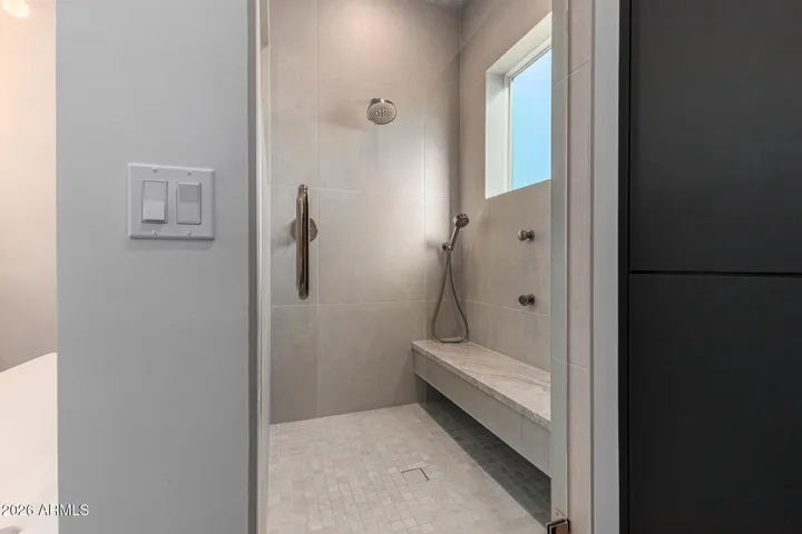Primary shower
