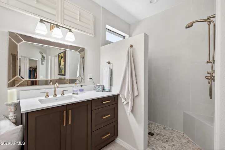 Step-in Shower - multiple shower heads