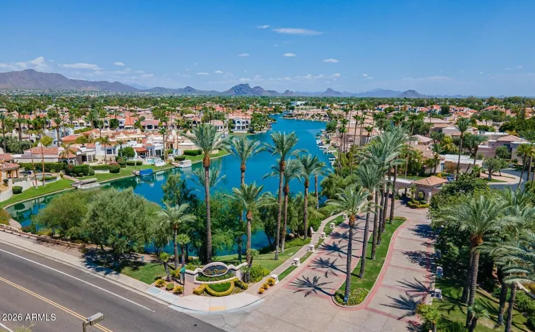 Guard-gated Las Brisas community at Scottsdale Ranch!