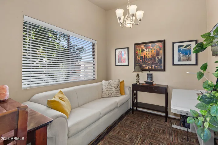 This Seller has made perfect use of the space they have!