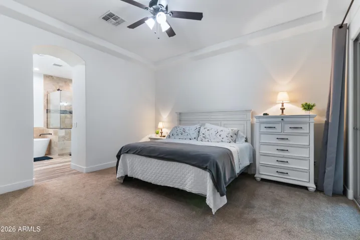 Owner's primary bedroom