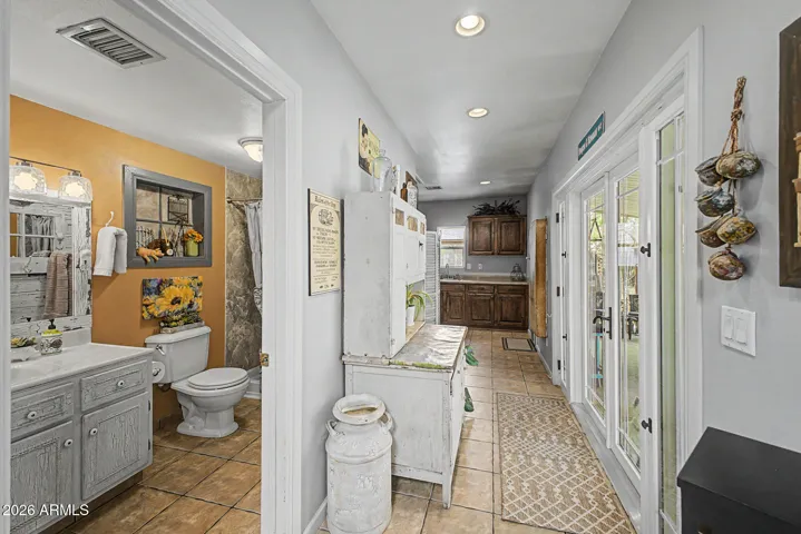 2nd Bathroom/Hallway to Laundry