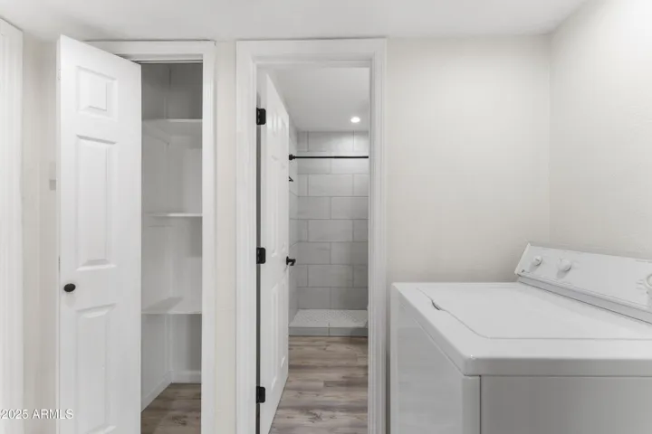 Closet and Washing machine, unit B.