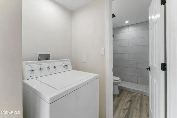 Washing machine, unit A.