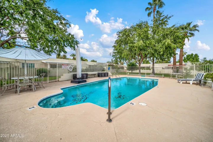 Community pool