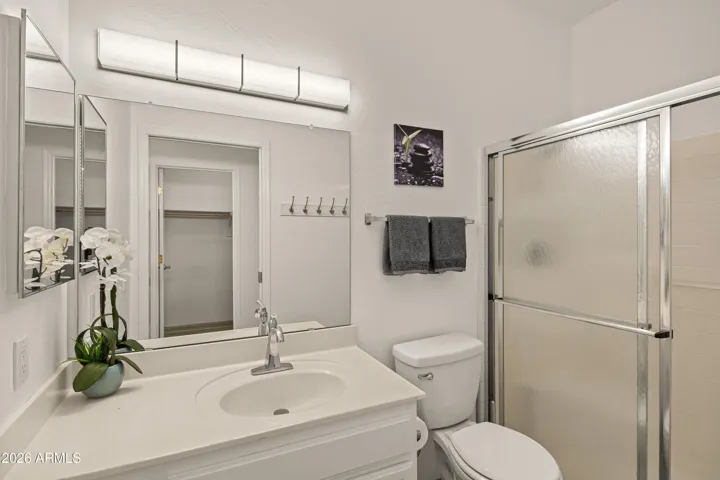 Master Bathroom w/ Shower