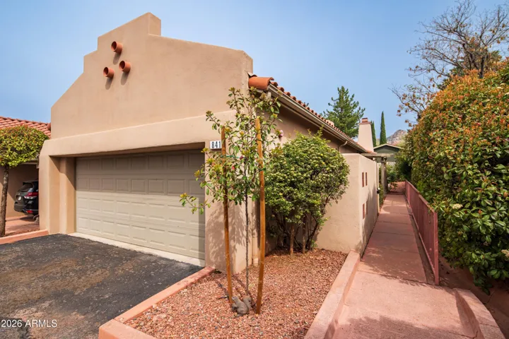 841 Dusty Rose Drive End Unit