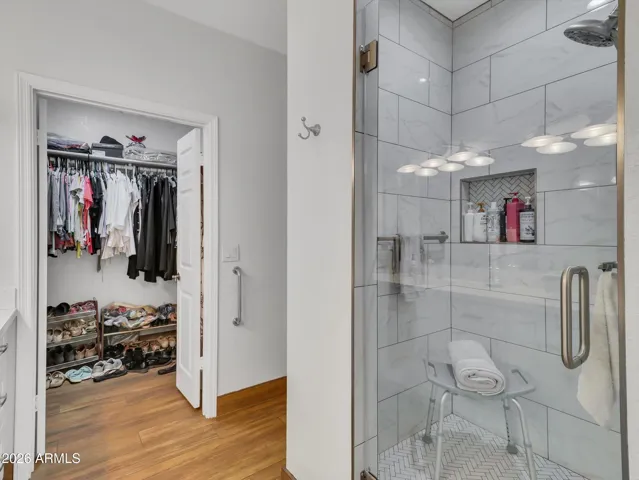 Walk in closet