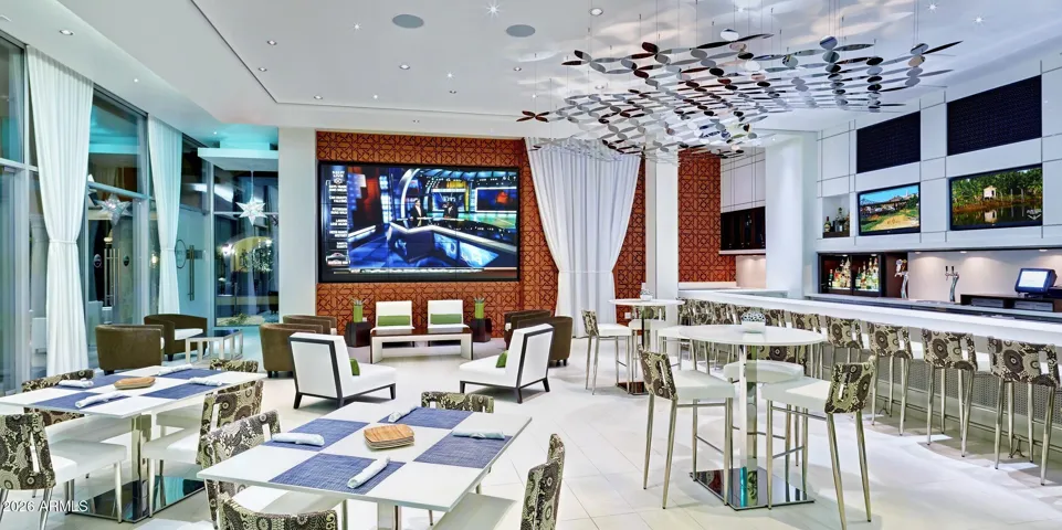 Centro Restaurant & Bar