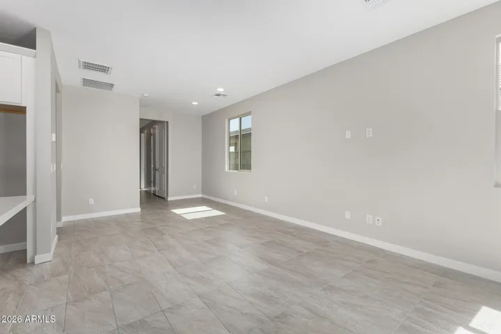 Dining/Desk Area