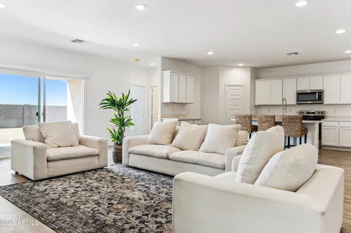 *Photos Are of a Speculative Home. Options May Vary*
