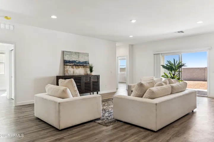 *Photos Are of a Speculative Home. Options May Vary*