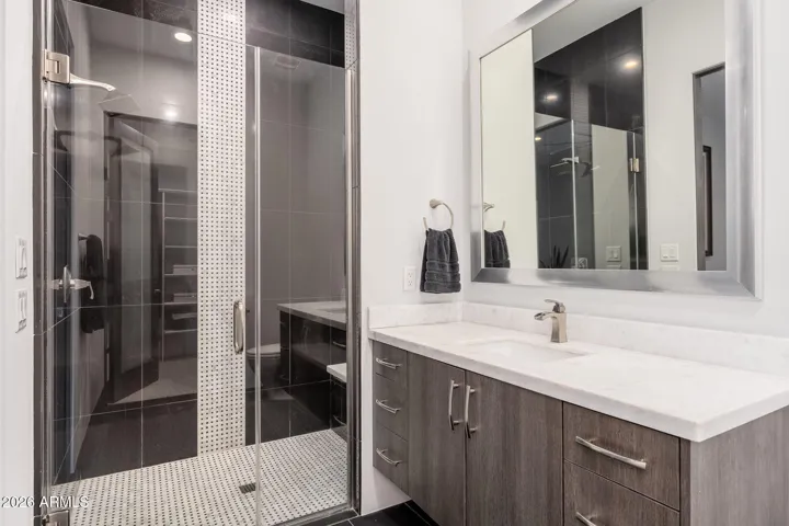 En-suite Bathroom #1