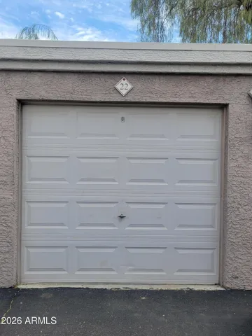 1 car garage #22