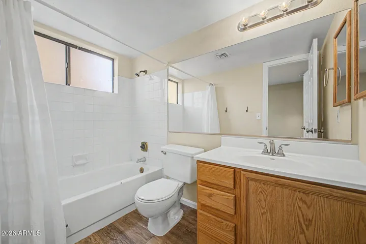 Downstairs bedroom ensuite