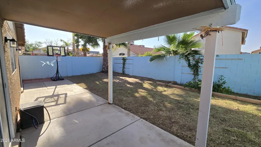 covered back patio