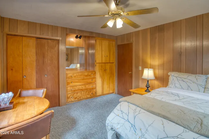 Guest room with ample storage