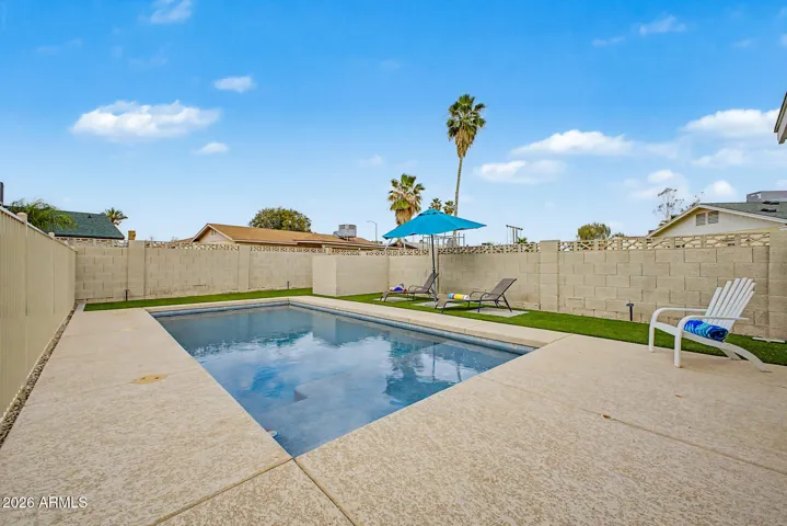 Extra Umbrella Holders in Pool & at Front of Pool