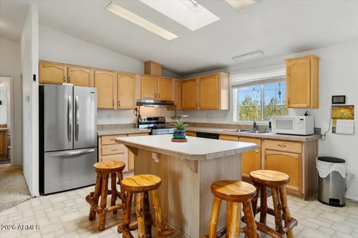 includes refrigerator