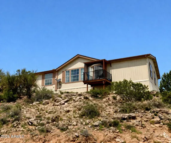 Good living, room to roam, views!