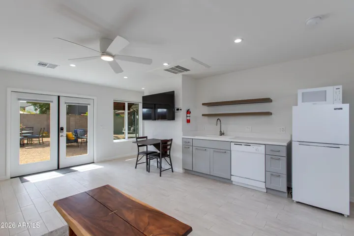inside casita