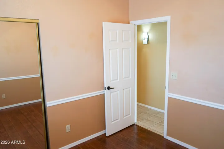 Guest bedroom 1