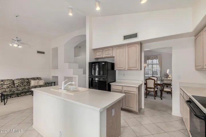 Good size kitchen island
