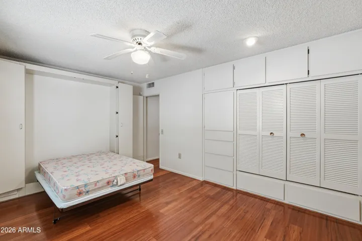 Murphy Bed - Guest Bedroom
