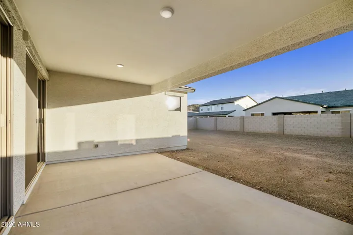 LARGE COVERED PATIO