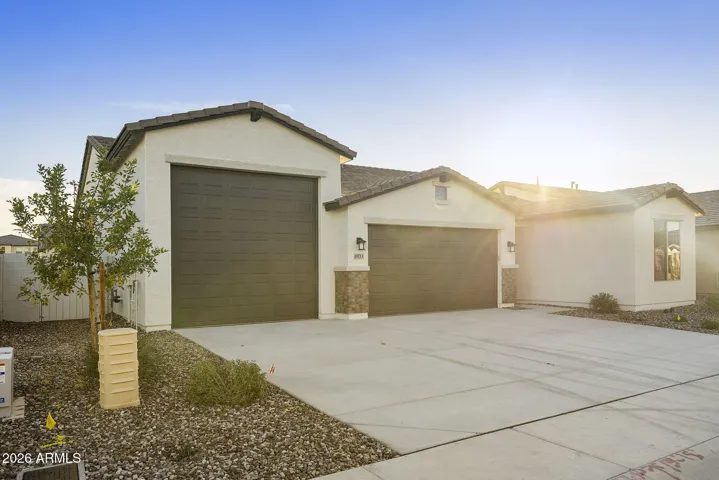 BEAUTIFUL NEW HOME WITH BRICK VENEER 3 BEDROOMS, DEN, LARGE GREAT ROOM , 2 CAR GARAGE + RV GARAGE