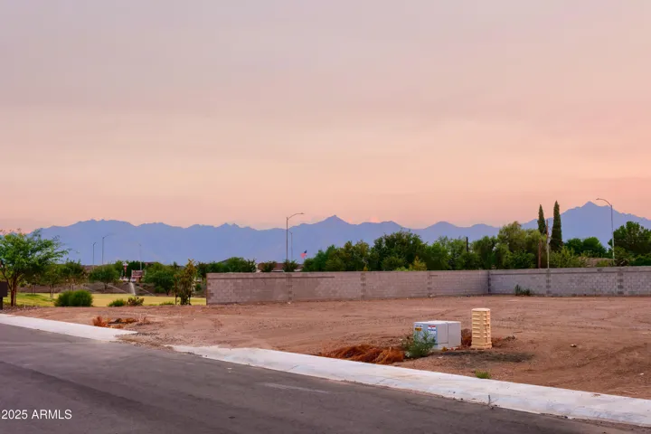 COMMUNITY IS SURROUNDED BY AMAZING MOUNTAIN VIEWS