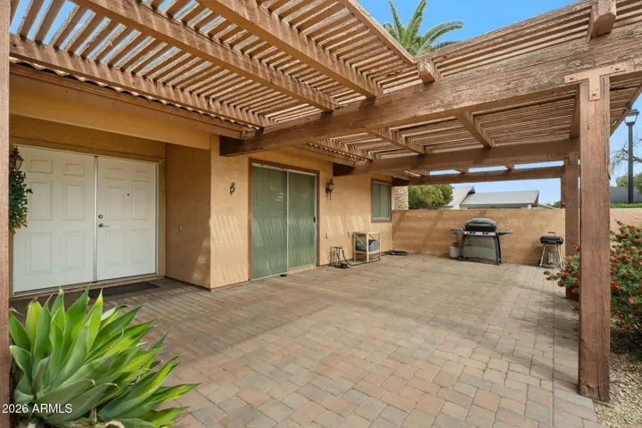 LARGE FRONT PATIO