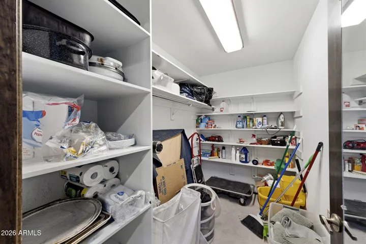 WALK-IN CLOSET IN SECONDARY BED ALSO