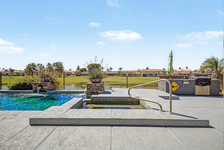 POOL SPA WATERFRONT GOLF