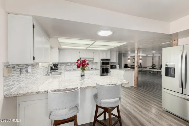 Breakfast bar in kitchen