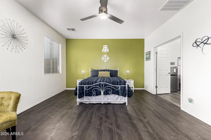 Master Bedroom w/Bonus room
