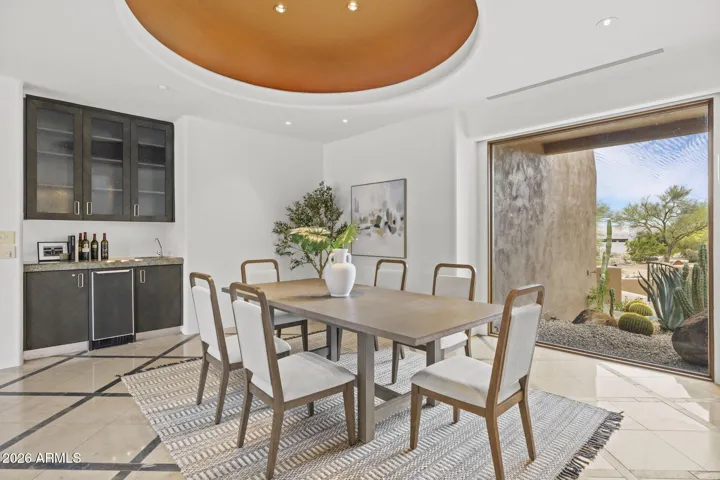 FORMAL DINING AND WET BAR