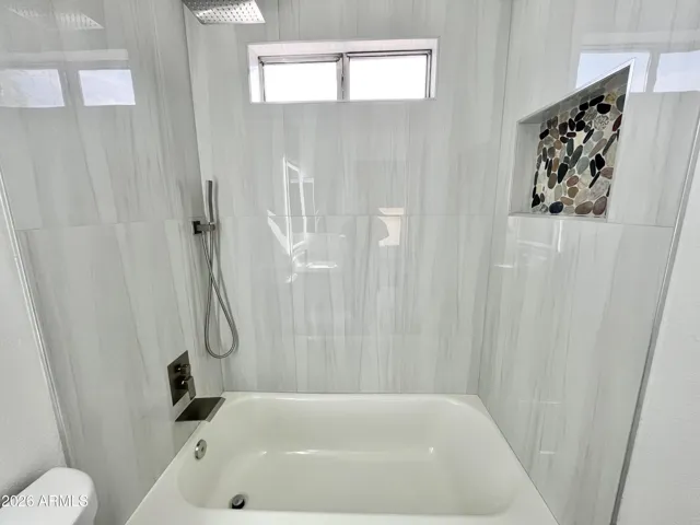 HALLWAY SHOWER