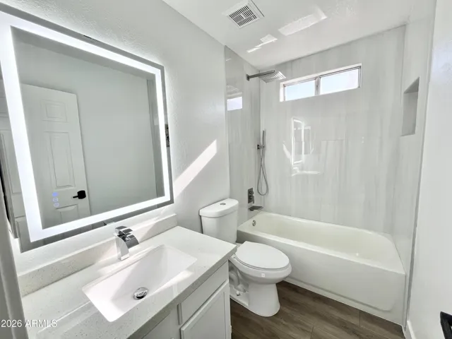 HALLWAY SHOWER