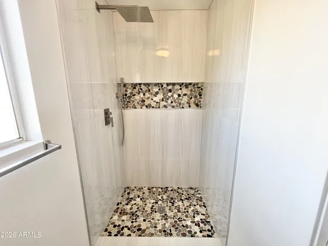 MASTER SHOWER