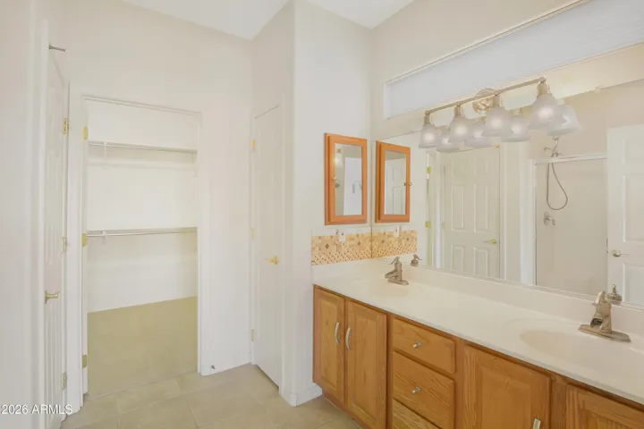 Primary bath