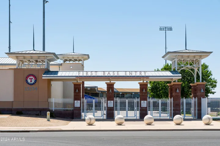 THIS WONDERFUL SURPRISE COMMUNITY PARK IS WITHIN 4 MILES OF THE COMMUNITY!