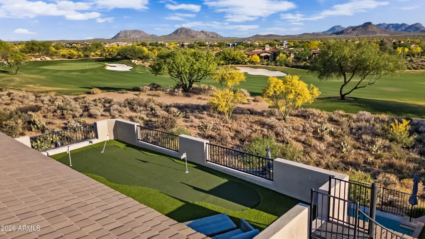 Elevated Putting Green.