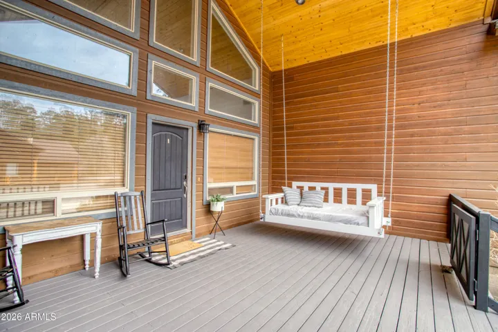 Covered Deck w/ Swing