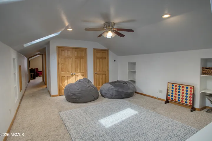 Spacious Upstairs Bonus Room w/ Closet