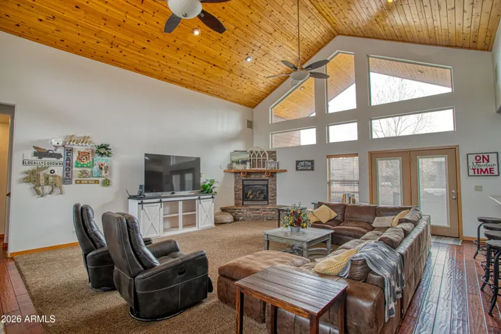 Open Concept Layout w/ Large Windows