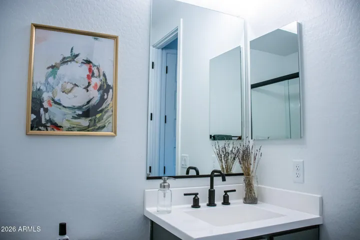 Downstairs Bathroom (Bath 3)