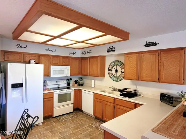 KITCHEN VIEW 1
