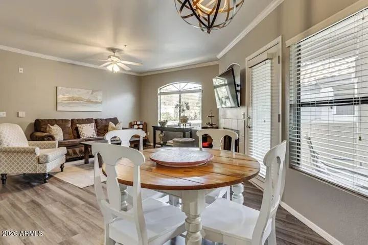 Looking to family room...