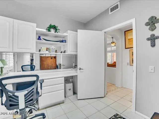 The office / hobby room.